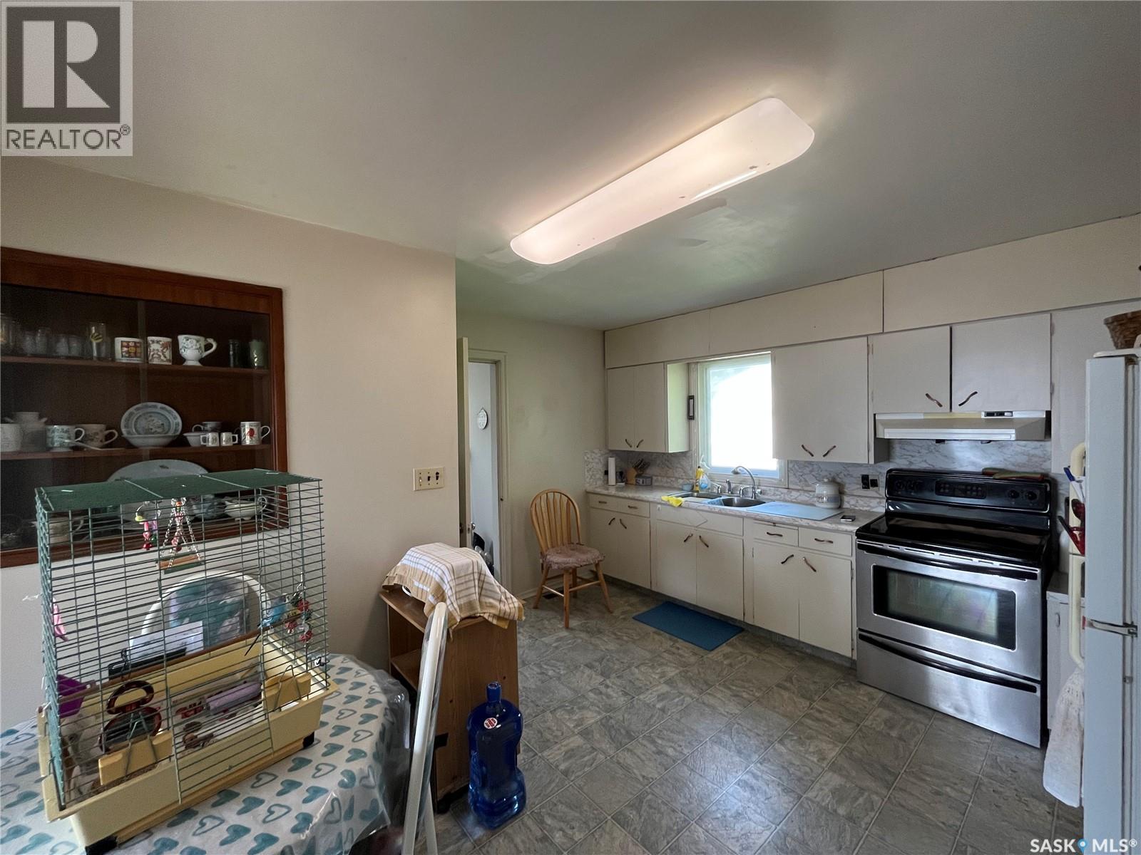 514 Main Street, Moosomin, Saskatchewan  S0G 3N0 - Photo 3 - SK021539