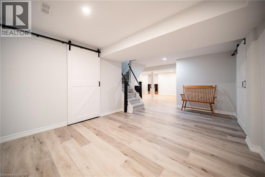 3212 Pinemeadow Drive, Burlington, Ontario  L7M 2N7 - Photo 31 - 40861188