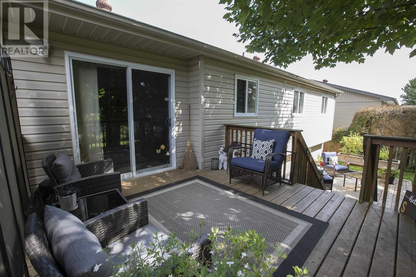 147 Queensgate Blvd, Sault Ste. Marie, Ontario  P6A 6Y4 - Photo 15 - SM262488