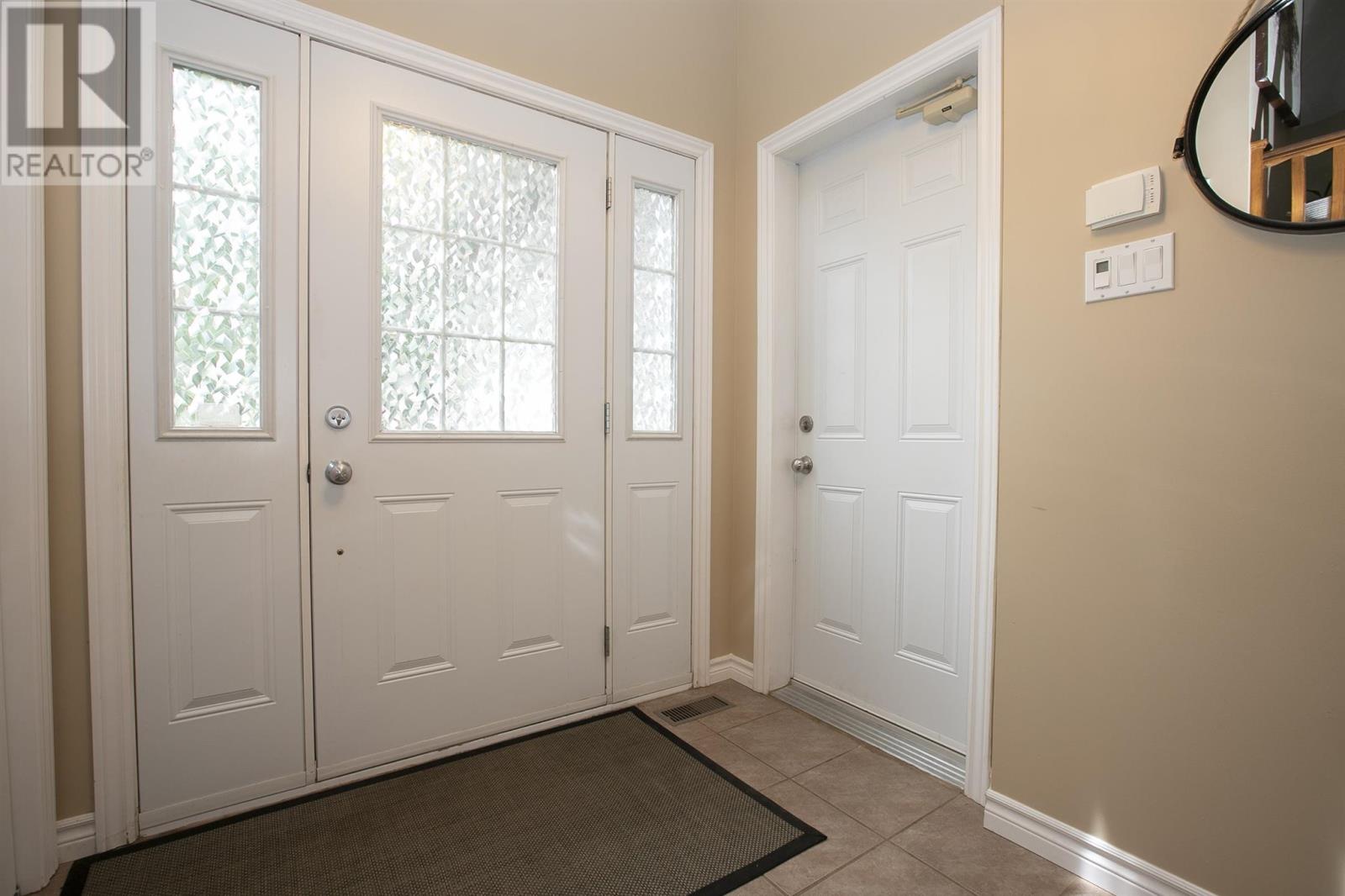 147 Queensgate Blvd, Sault Ste. Marie, Ontario  P6A 6Y4 - Photo 18 - SM262488