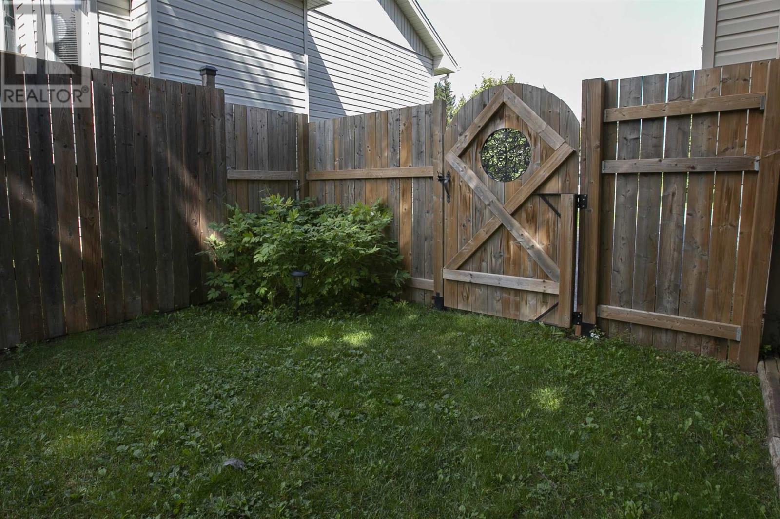 147 Queensgate Blvd, Sault Ste. Marie, Ontario  P6A 6Y4 - Photo 12 - SM262488