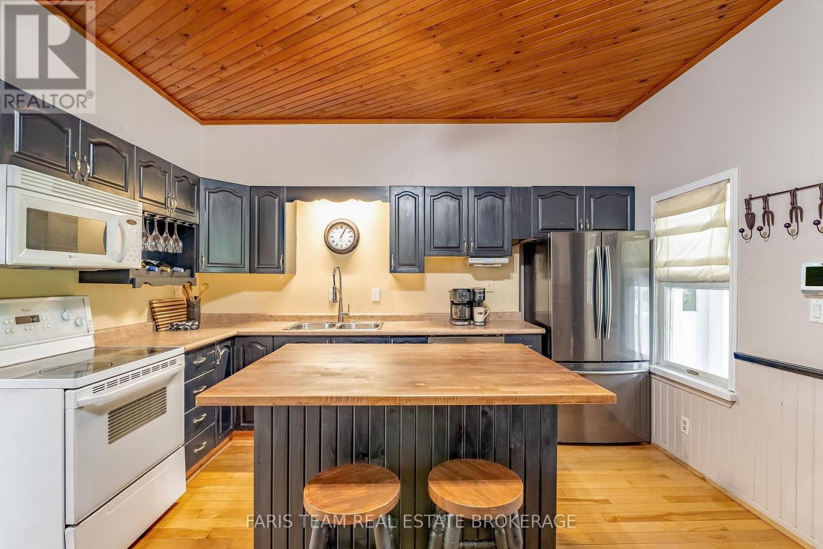 337 Nottawasaga Street, Orillia, Ontario  L3V 3K7 - Photo 5 - S13772072
