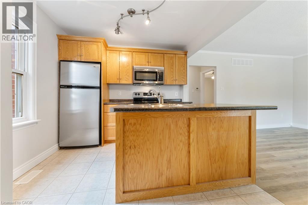 65 East 11th Street Unit# Main Floor, Hamilton, Ontario  L9A 3T3 - Photo 10 - 40859759