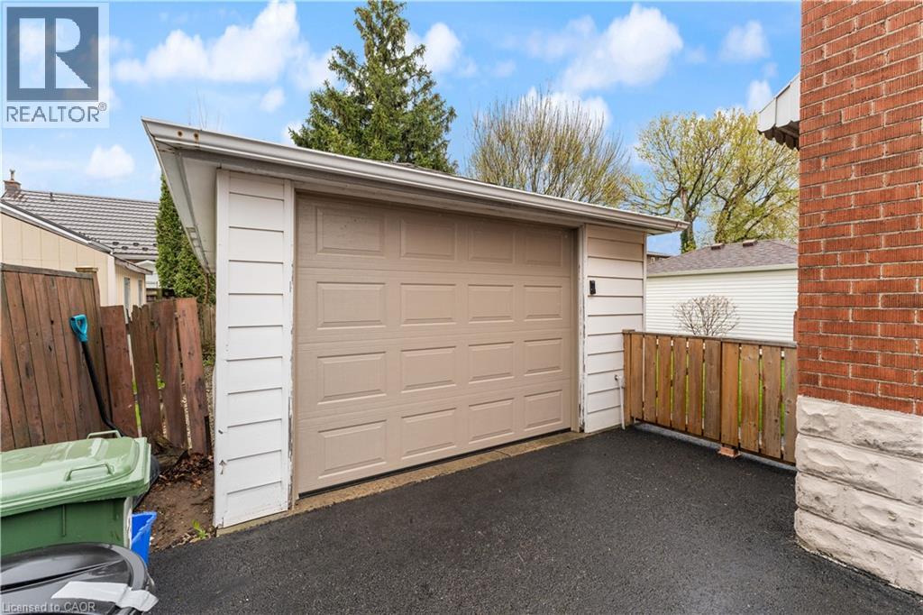 65 East 11th Street Unit# Main Floor, Hamilton, Ontario  L9A 3T3 - Photo 17 - 40859759