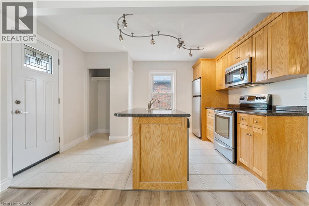 65 East 11th Street Unit# Main Floor, Hamilton, Ontario  L9A 3T3 - Photo 9 - 40859759
