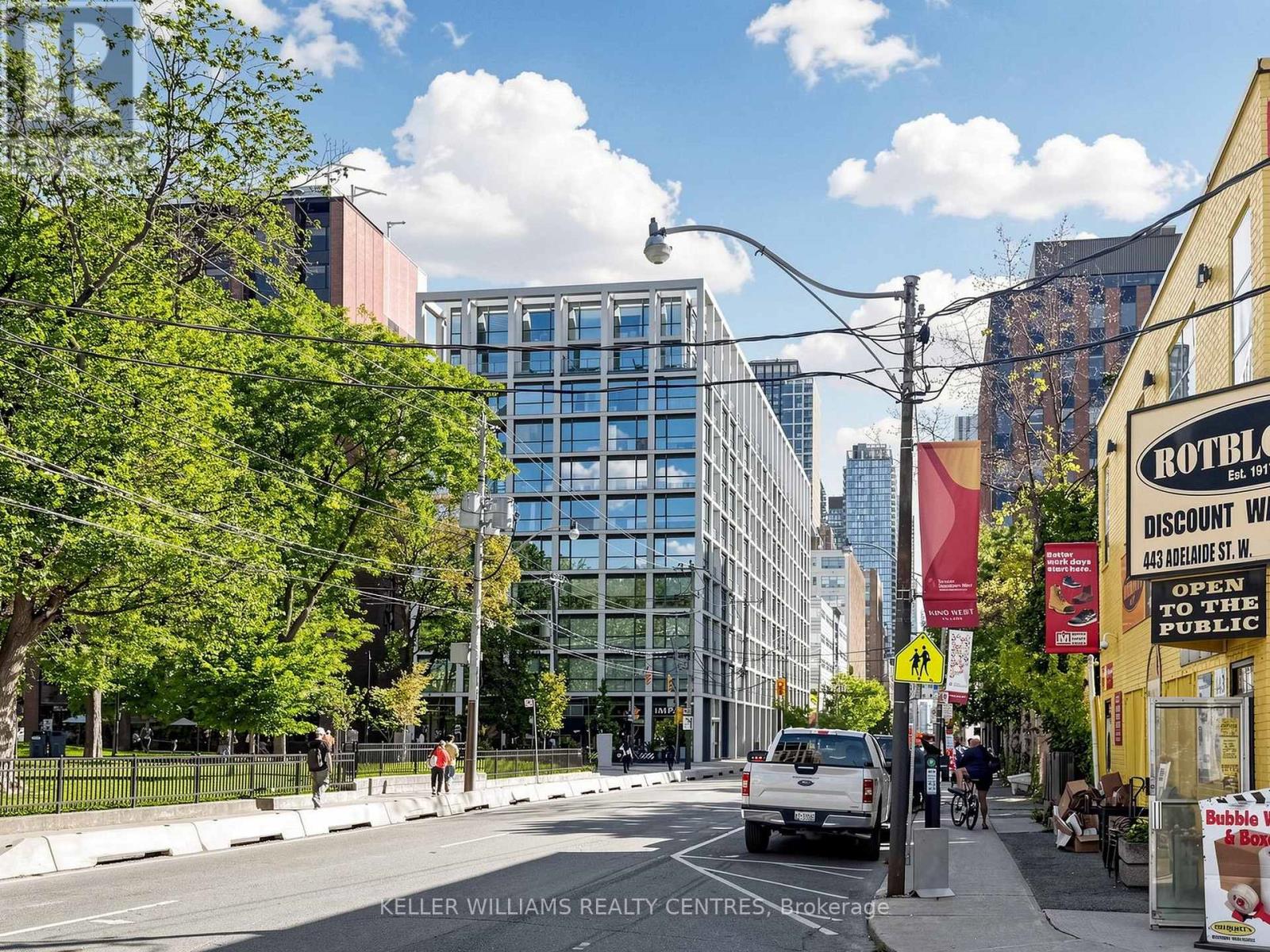 617 - 39 BRANT STREET, Toronto, Ontario
