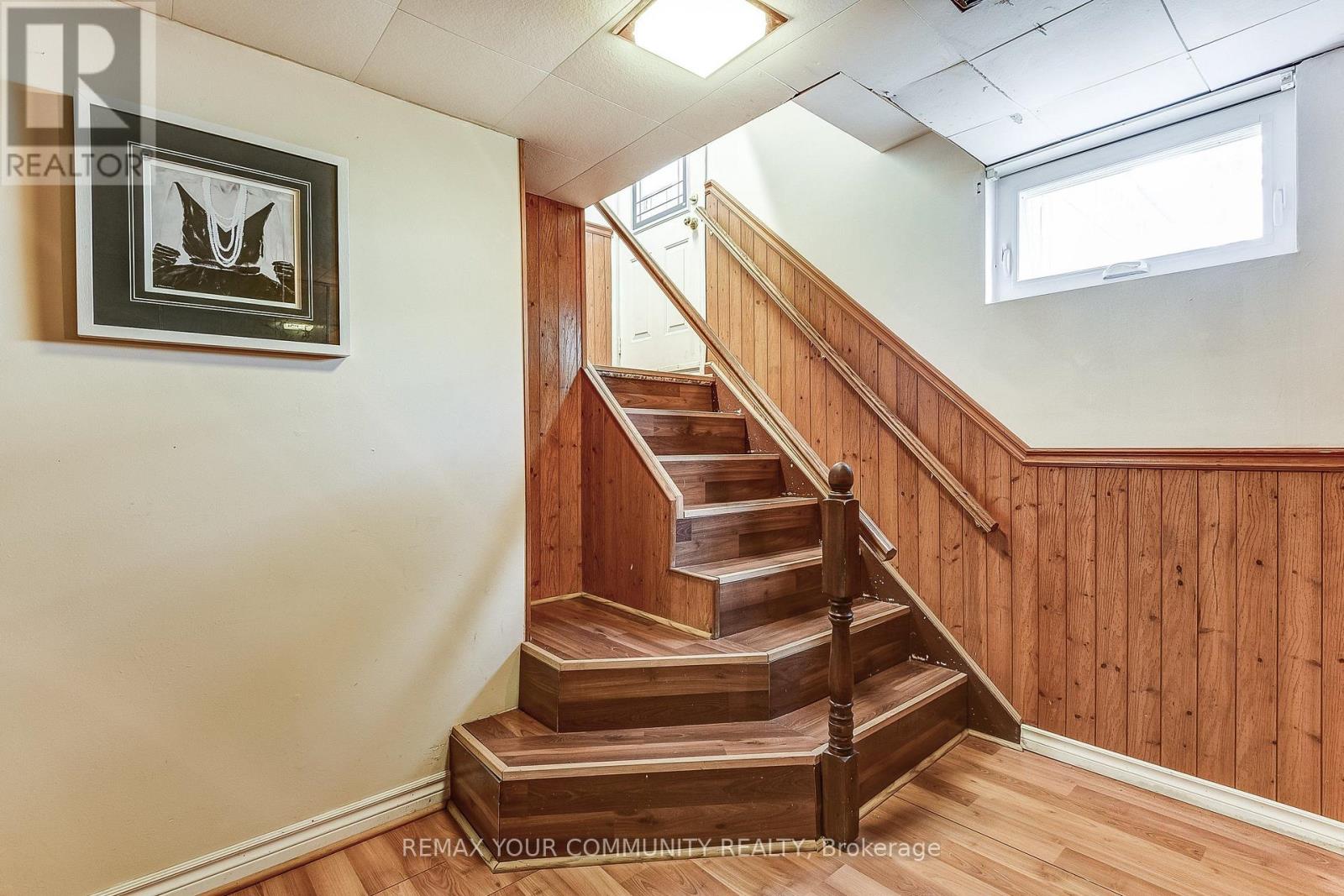 53 Glory Crescent, Toronto, Ontario  M1E 2B9 - Photo 17 - E13733866