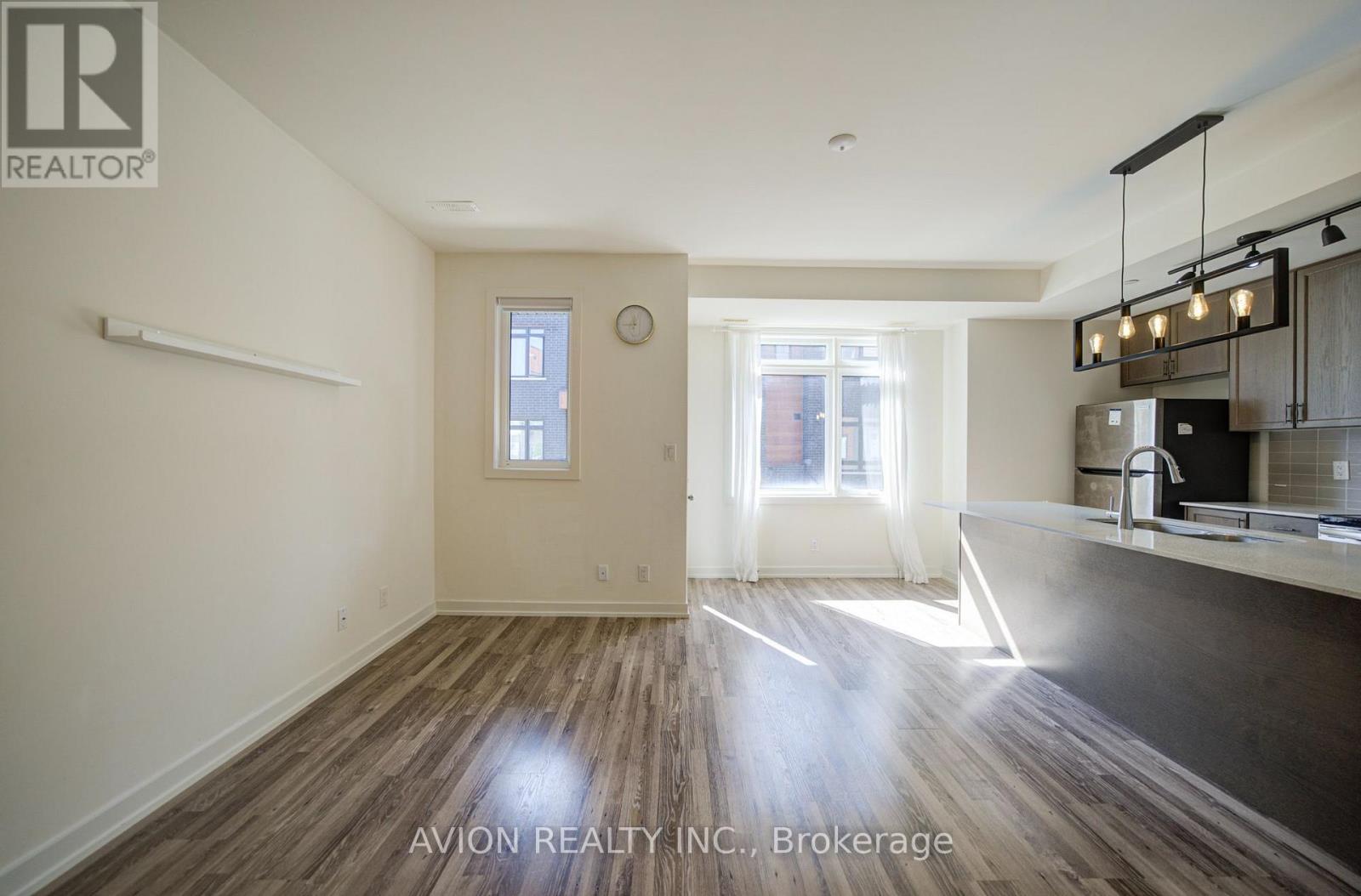 83 - 370 Red Maple Road, Richmond Hill, Ontario L4C 5T4 - Photo 1 - N13776056