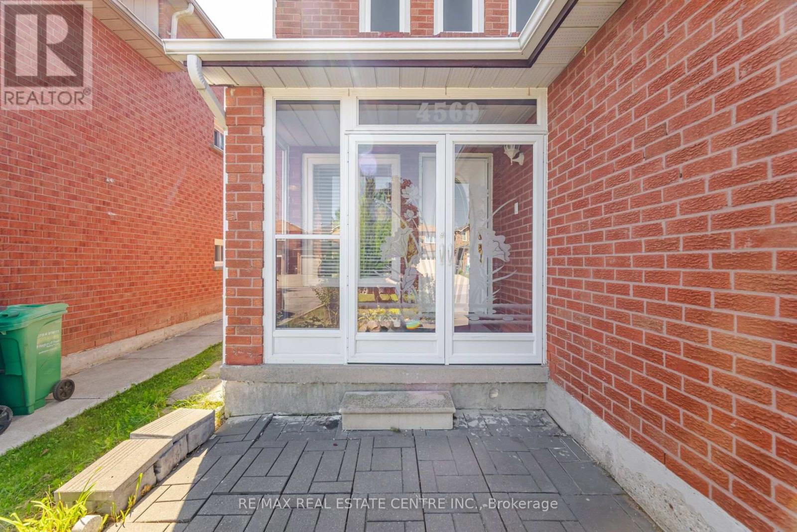 4569 Pemmican Trail, Mississauga, Ontario  L4Z 2M2 - Photo 4 - W13776040