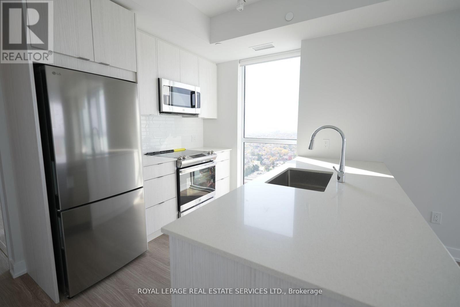 2701 - 4130 Parkside Village, Mississauga, Ontario  L5B 0L7 - Photo 4 - W13776052