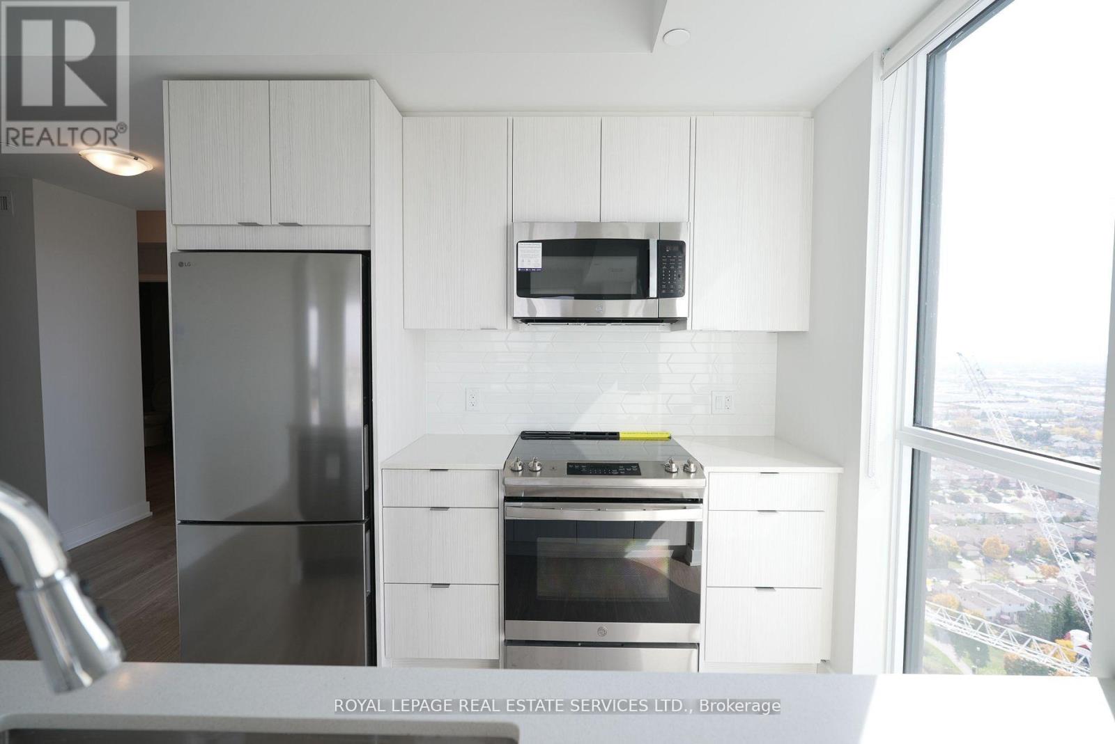 2701 - 4130 Parkside Village, Mississauga, Ontario  L5B 0L7 - Photo 6 - W13776052