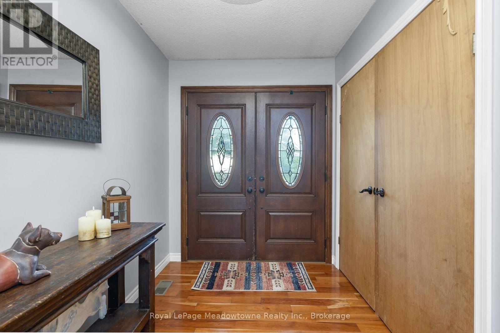 13306 Sixth Line, Milton, Ontario  L7J 2L7 - Photo 2 - W13774314