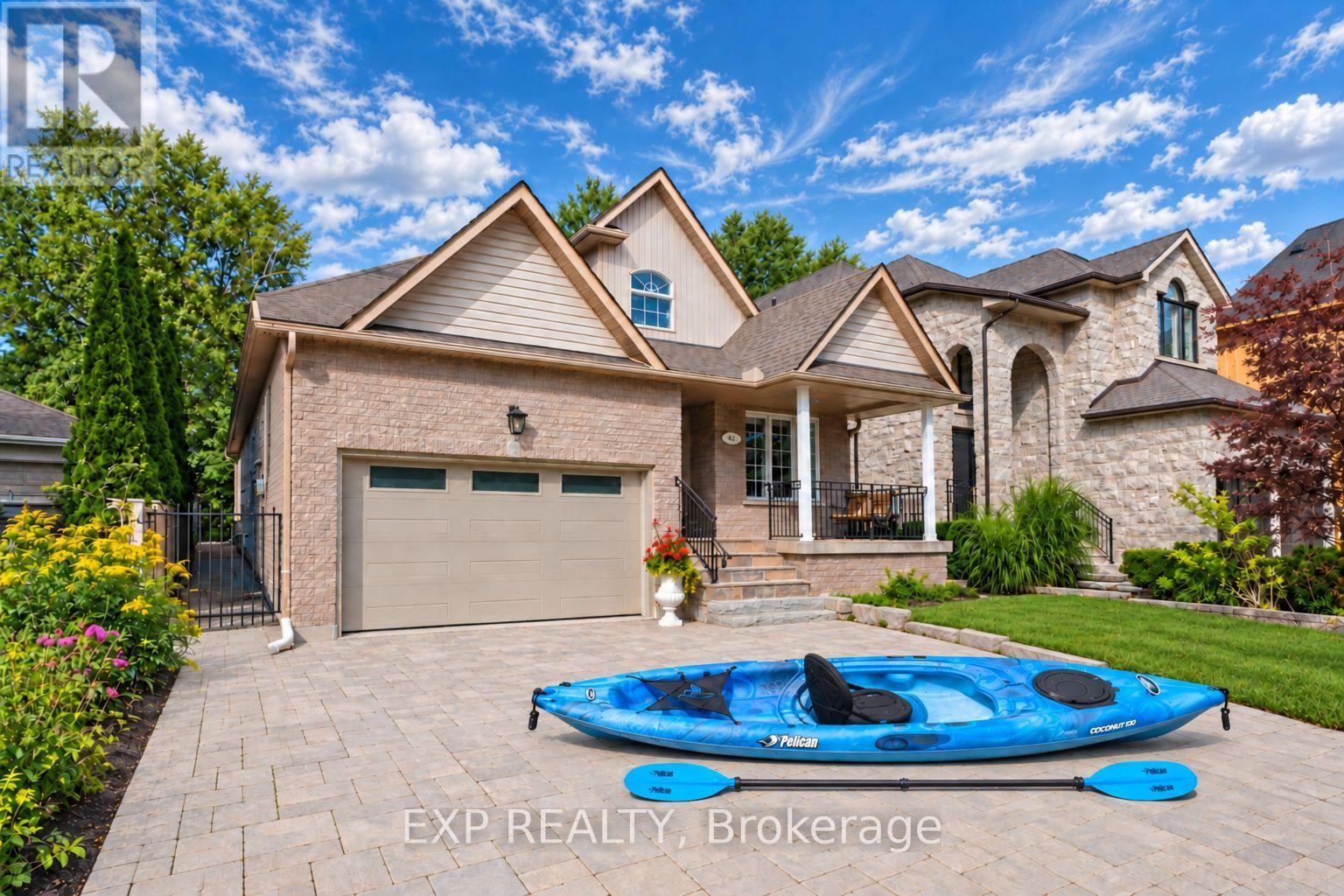 62 Fergus Avenue, Richmond Hill, Ontario  L4E 3C2 - Photo 3 - N13775394