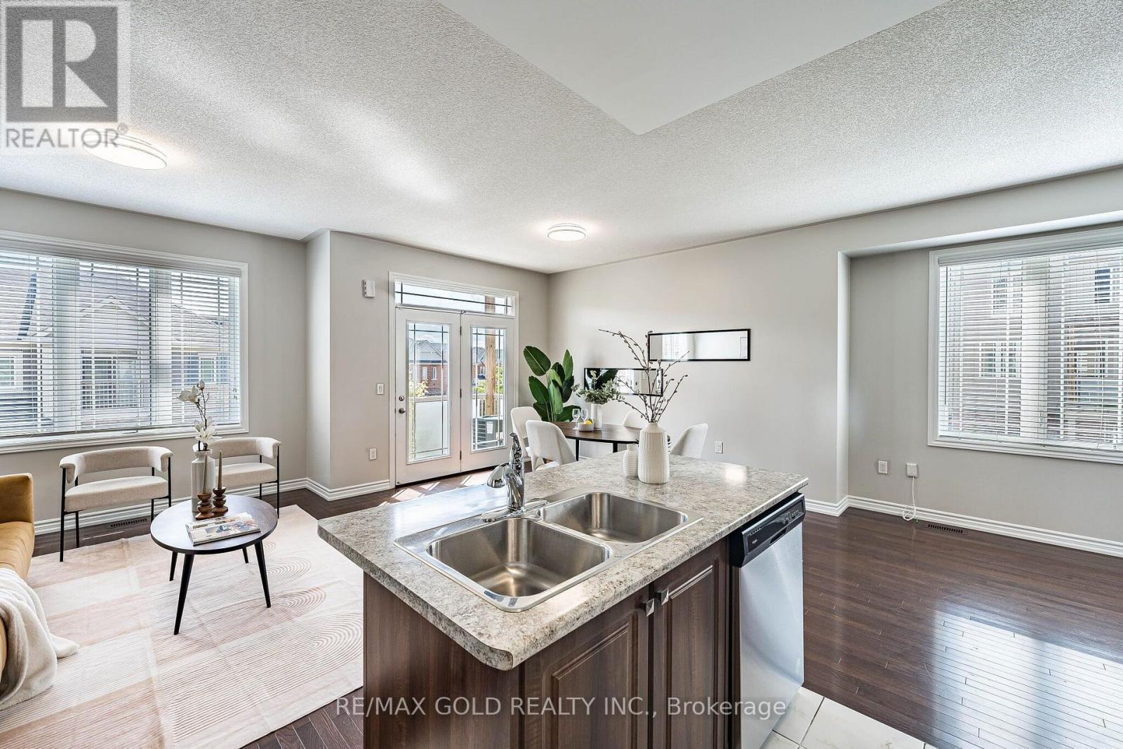 2 Cosbury Lane, Caledon, Ontario  L7C 4H2 - Photo 19 - W13771438