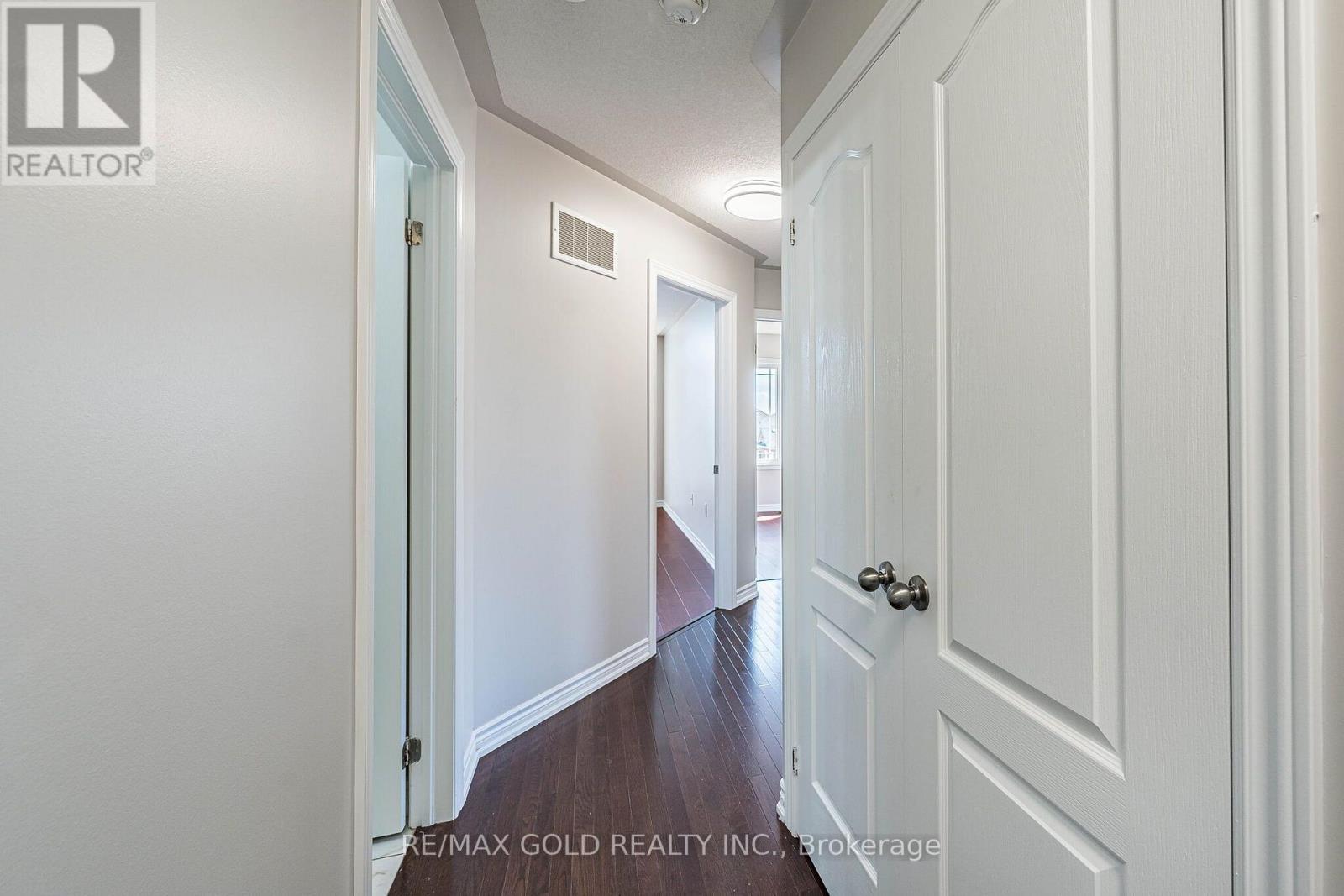 2 Cosbury Lane, Caledon, Ontario  L7C 4H2 - Photo 26 - W13771438