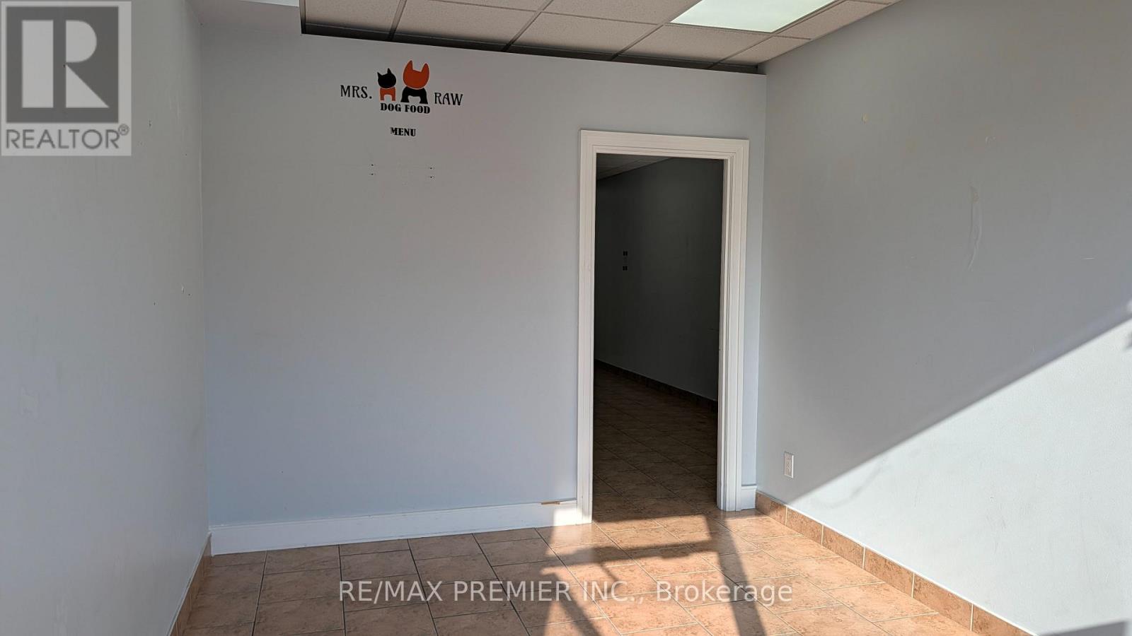 Main - 1657 Weston Road, Toronto, Ontario  M9N 1V2 - Photo 4 - W13764906