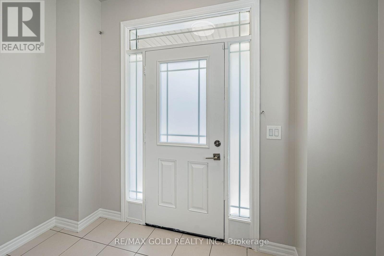 2 Cosbury Lane, Caledon, Ontario  L7C 4H2 - Photo 8 - W13771438