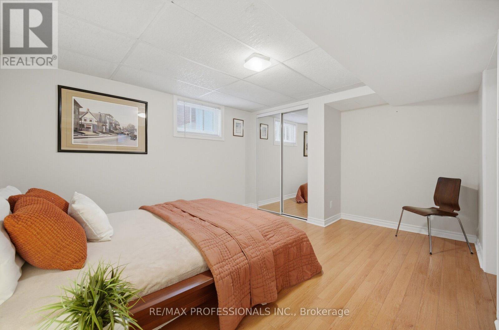 42 Cardigan Road, Toronto, Ontario  M8Z 2W2 - Photo 38 - W13771856