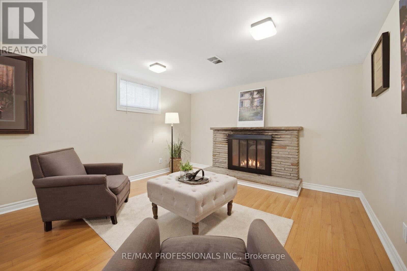 42 Cardigan Road, Toronto, Ontario  M8Z 2W2 - Photo 36 - W13771856