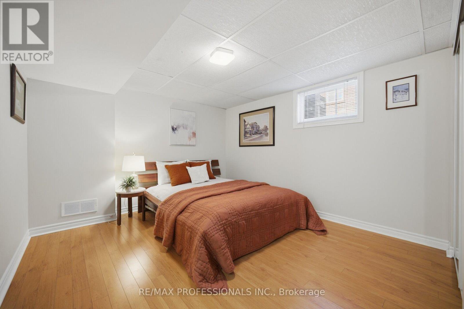 42 Cardigan Road, Toronto, Ontario  M8Z 2W2 - Photo 37 - W13771856