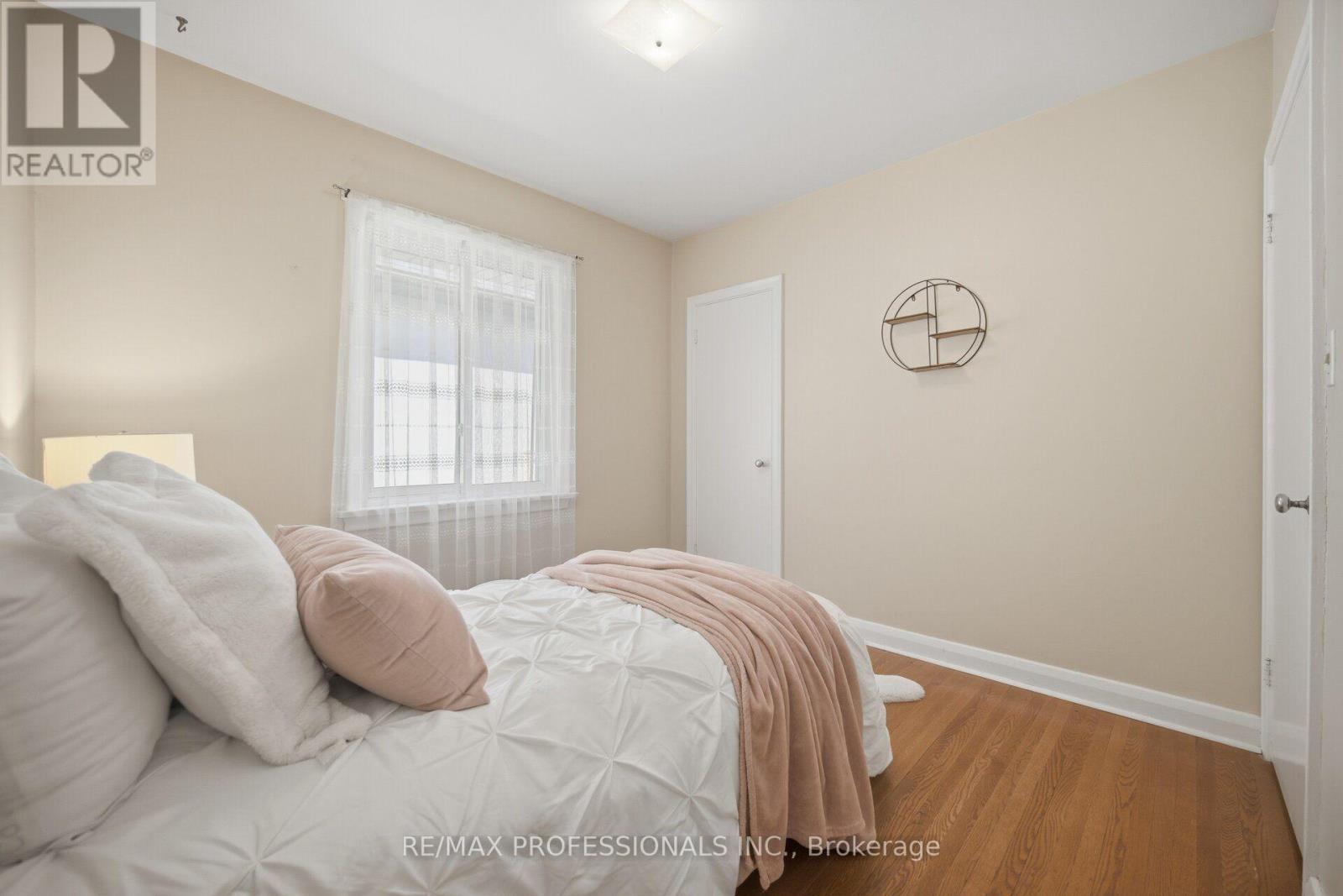 42 Cardigan Road, Toronto, Ontario  M8Z 2W2 - Photo 26 - W13771856