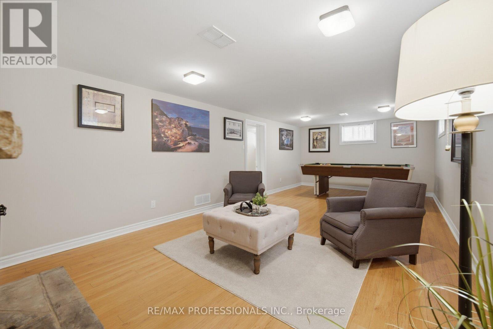 42 Cardigan Road, Toronto, Ontario  M8Z 2W2 - Photo 35 - W13771856