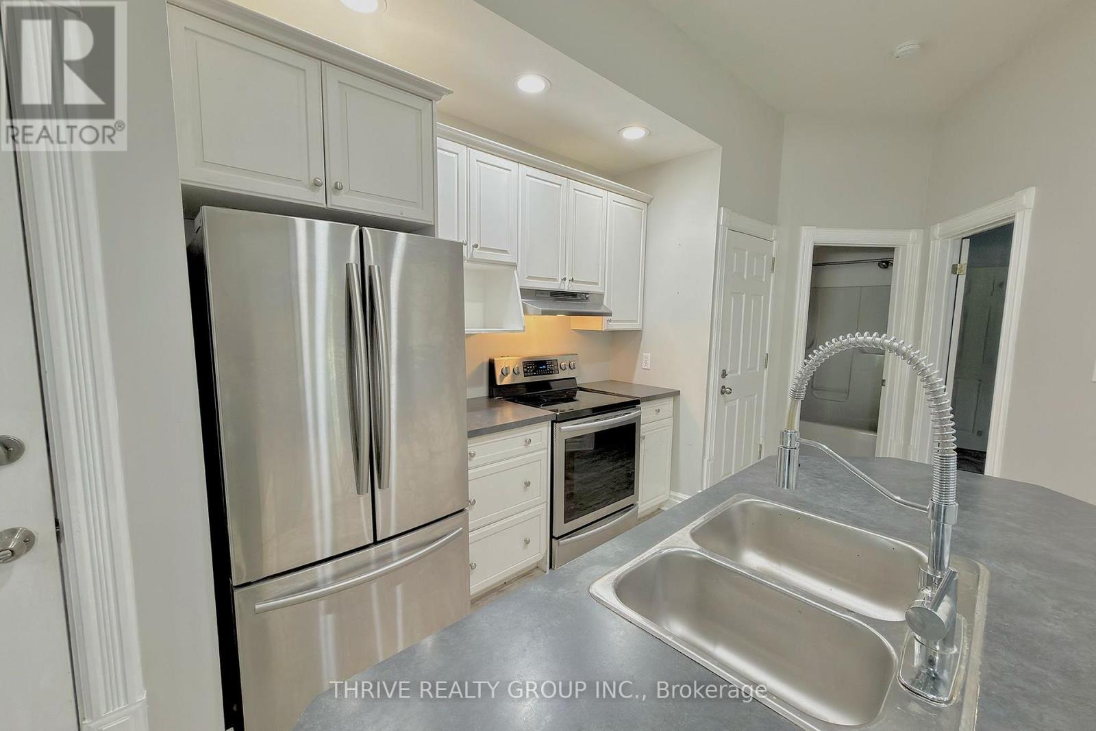 1 - 385 Central Avenue, London East, Ontario  N6B 2E3 - Photo 5 - X13776118