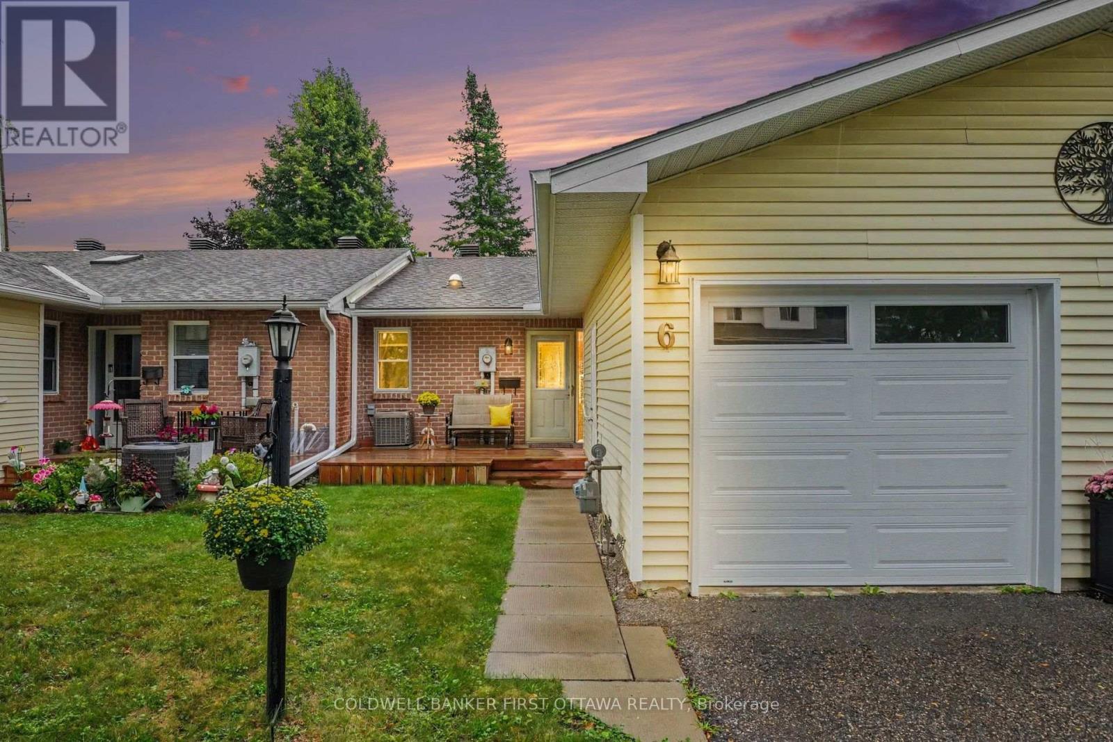 6 BATHURST ROAD, Perth, Ontario