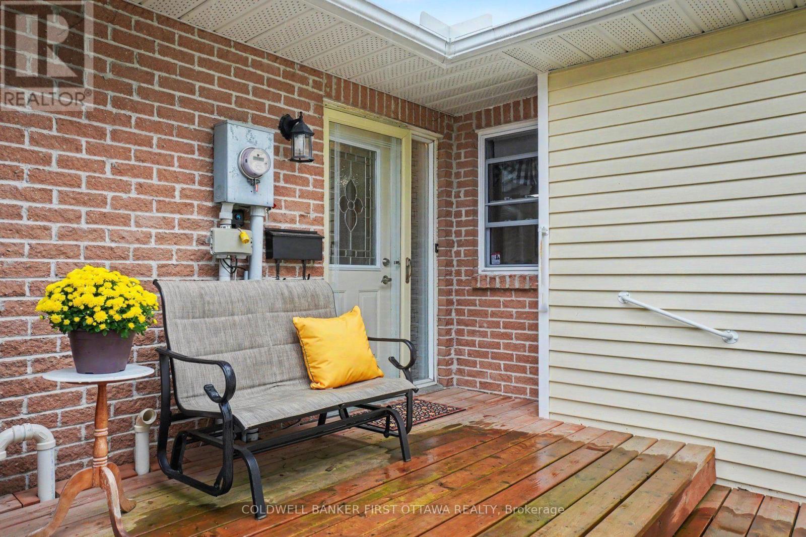 6 Bathurst Road, Perth, Ontario  K7H 0B2 - Photo 4 - X13776092