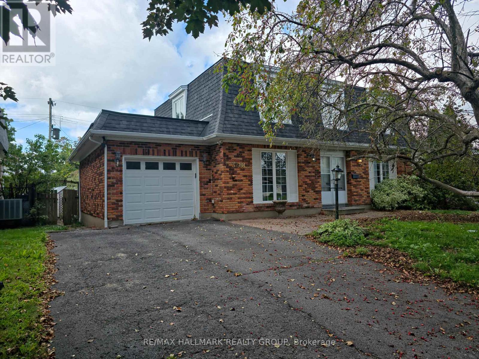 3288 Clearwater Crescent, Ottawa, Ontario  K1V 7S2 - Photo 1 - X13776098