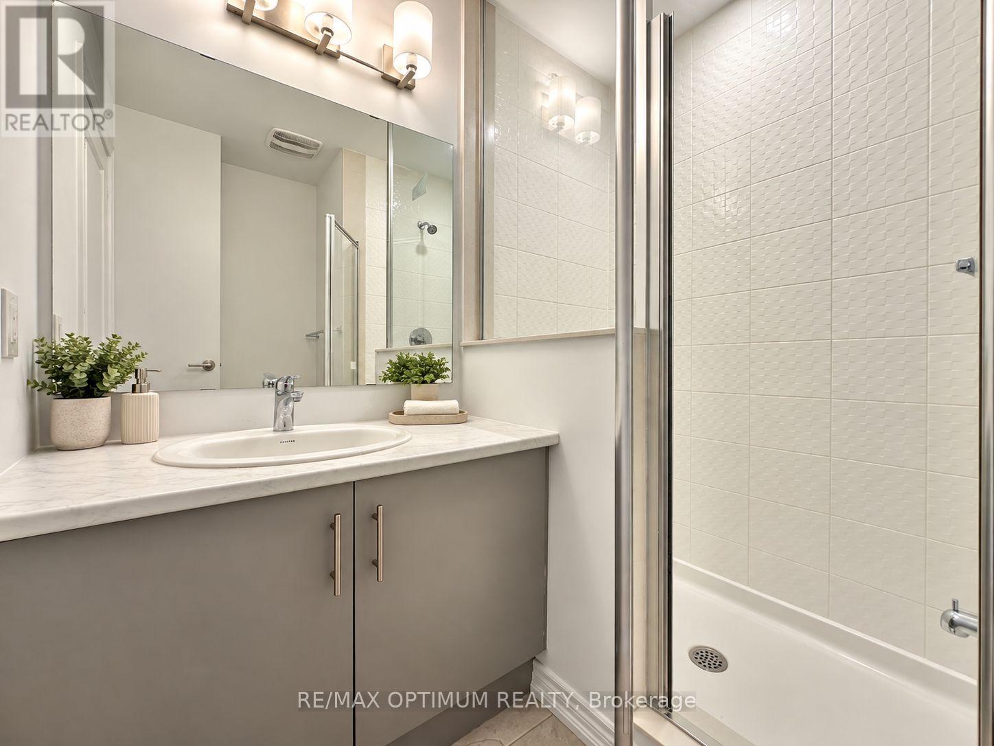 2004 Cameron Lott Crescent, Oshawa, Ontario  L1L 0S1 - Photo 19 - E13776168