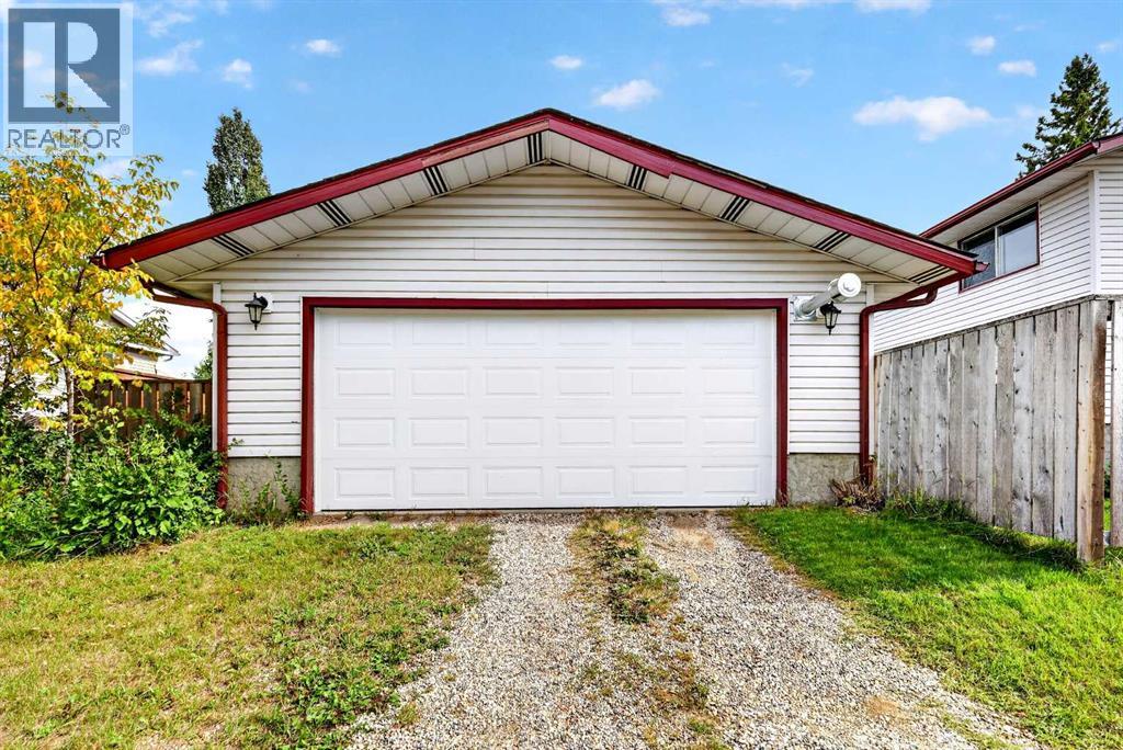 12 Brentwood Drive E, Strathmore, Alberta  T1P 1G1 - Photo 49 - A2343658