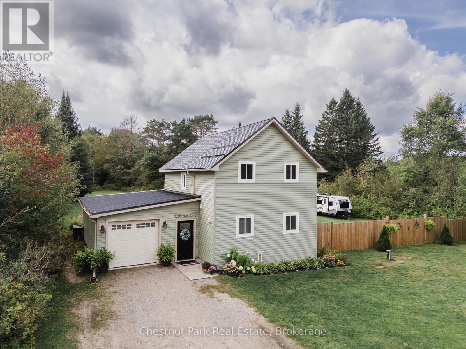 2200 STISTED ROAD S, McMurrich/Monteith, Ontario