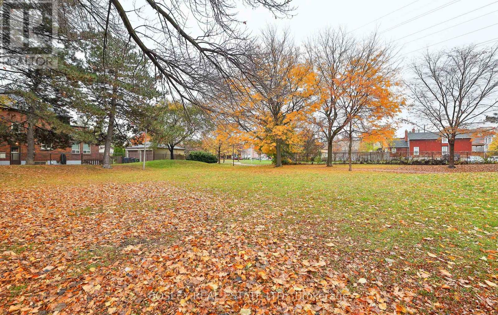 Laneway - 1404 Dufferin Street, Toronto, Ontario  M6H 4C8 - Photo 23 - W13776094