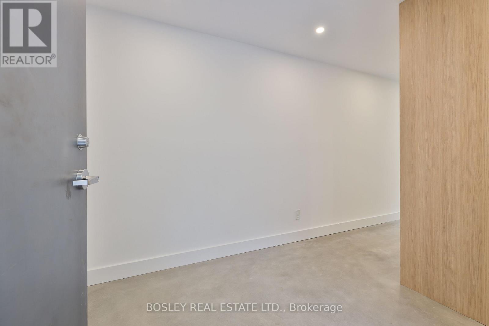 Laneway - 1404 Dufferin Street, Toronto, Ontario  M6H 4C8 - Photo 3 - W13776094