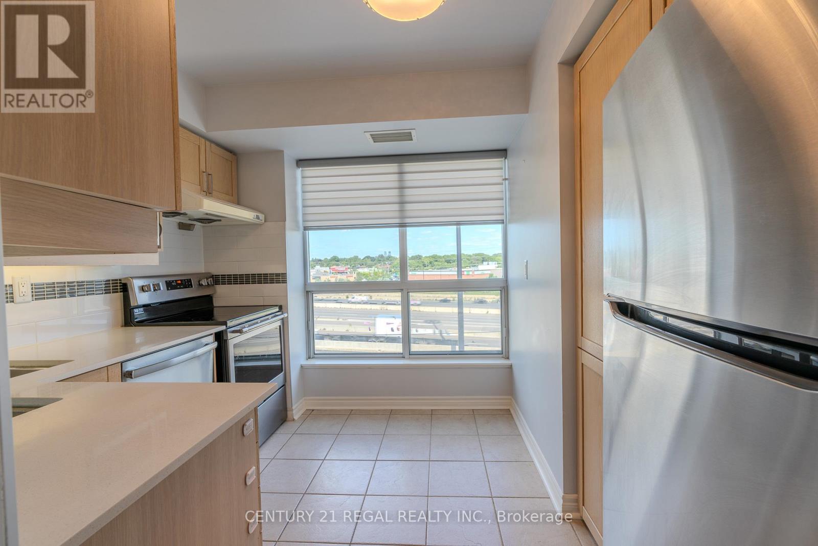 709 - 2111 Lake Shore Blvd Boulevard W, Toronto, Ontario  M8V 4B2 - Photo 7 - W13776112