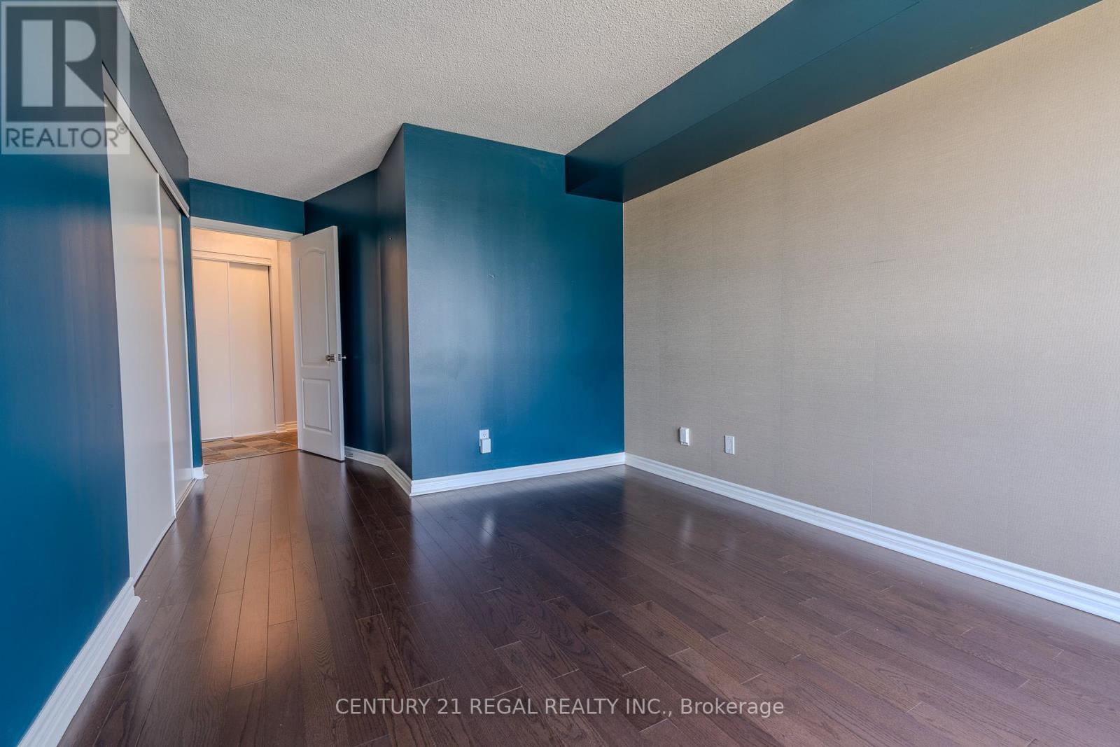 709 - 2111 Lake Shore Blvd Boulevard W, Toronto, Ontario  M8V 4B2 - Photo 8 - W13776112