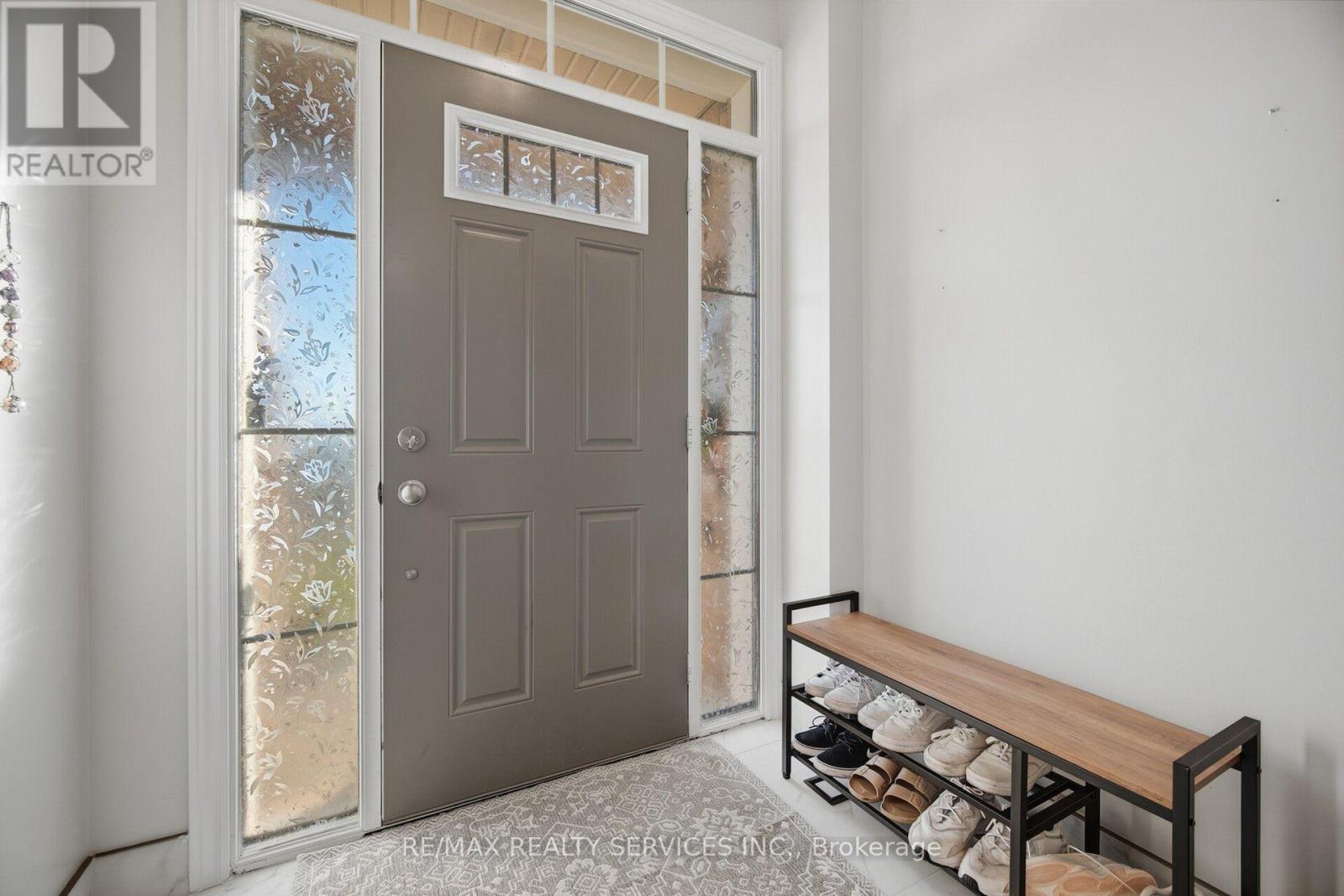 33 Sparrowbrook Street, Caledon, Ontario  L7C 4G8 - Photo 10 - W13776114