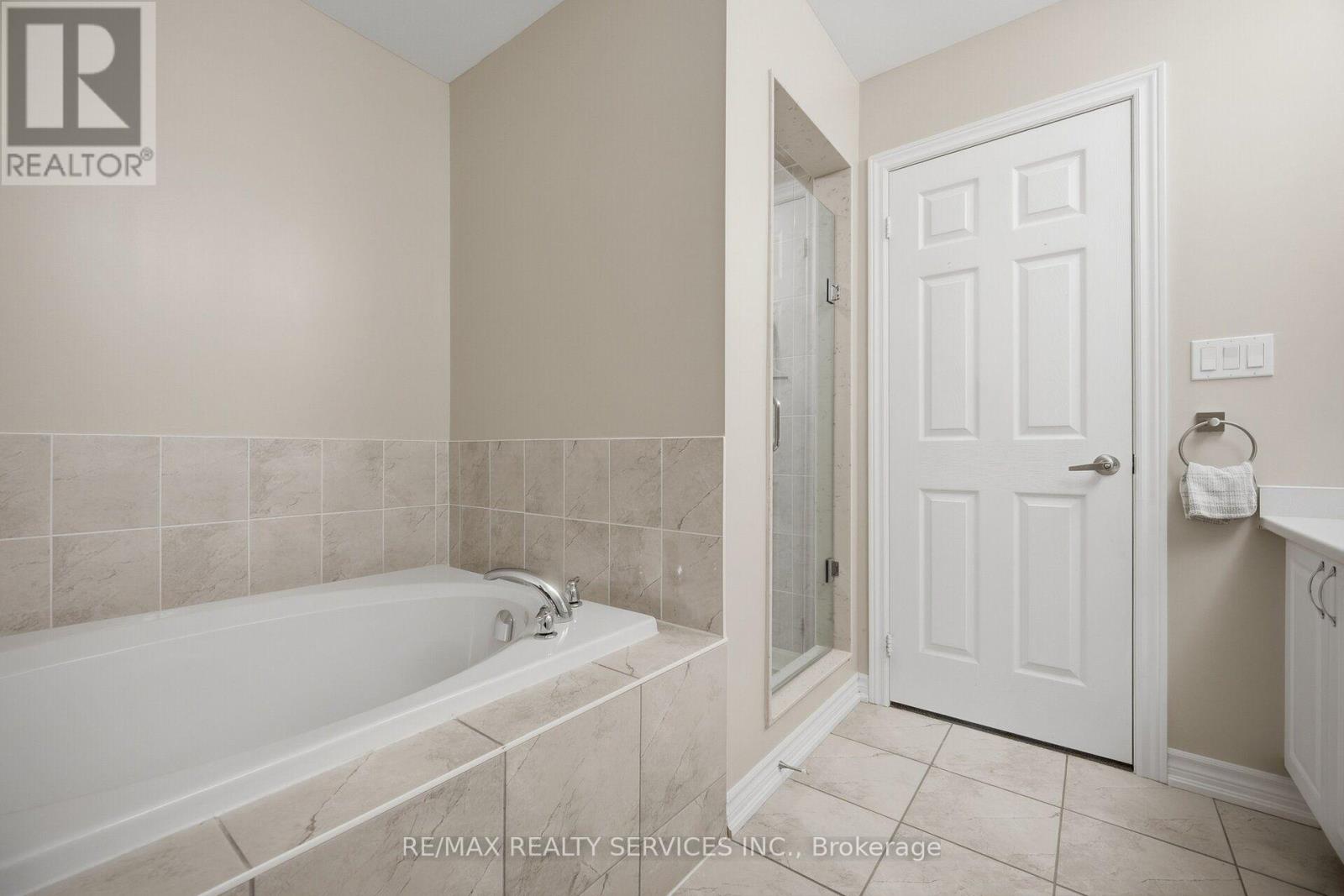 33 Sparrowbrook Street, Caledon, Ontario  L7C 4G8 - Photo 32 - W13776114