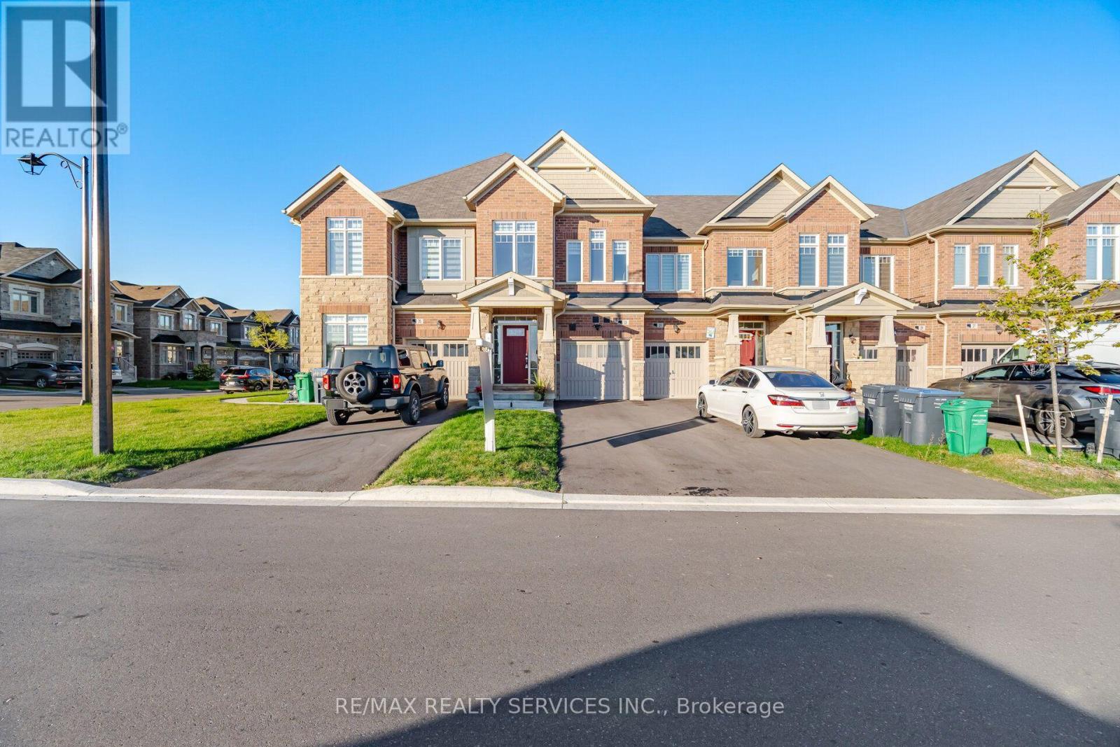 33 Sparrowbrook Street, Caledon, Ontario  L7C 4G8 - Photo 8 - W13776114