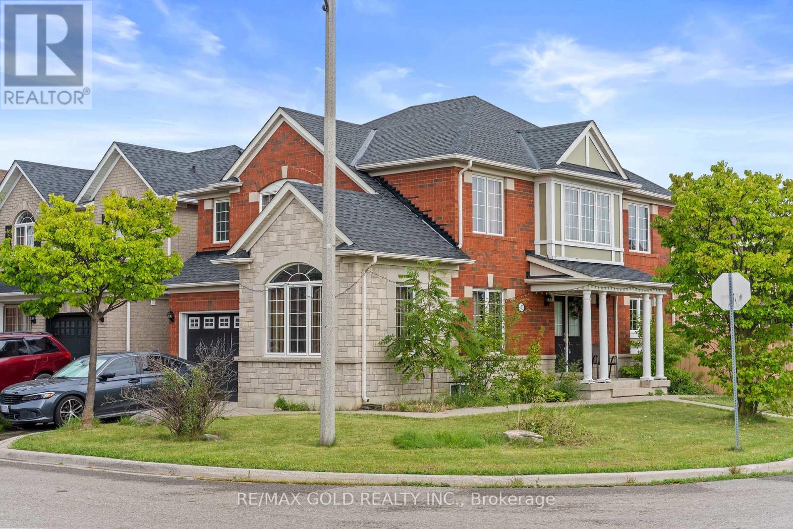1 Slipneedle Street, Brampton, Ontario  L6S 6L4 - Photo 2 - W13776130