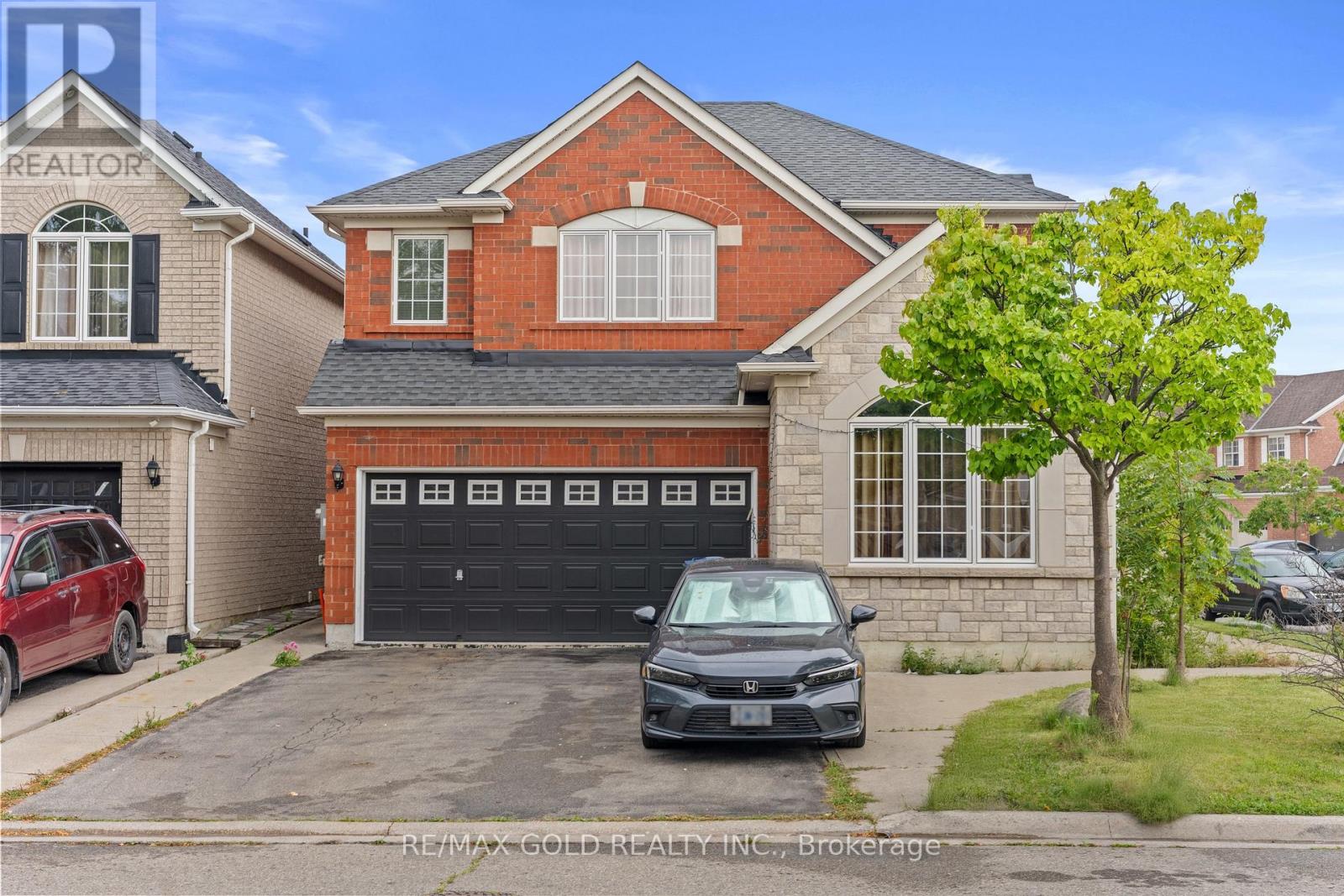 1 Slipneedle Street, Brampton, Ontario  L6S 6L4 - Photo 3 - W13776130