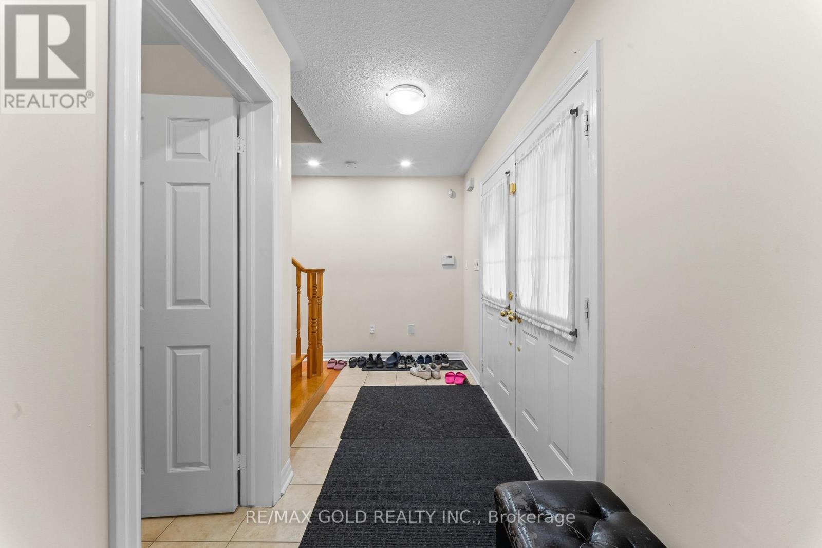 1 Slipneedle Street, Brampton, Ontario  L6S 6L4 - Photo 6 - W13776130