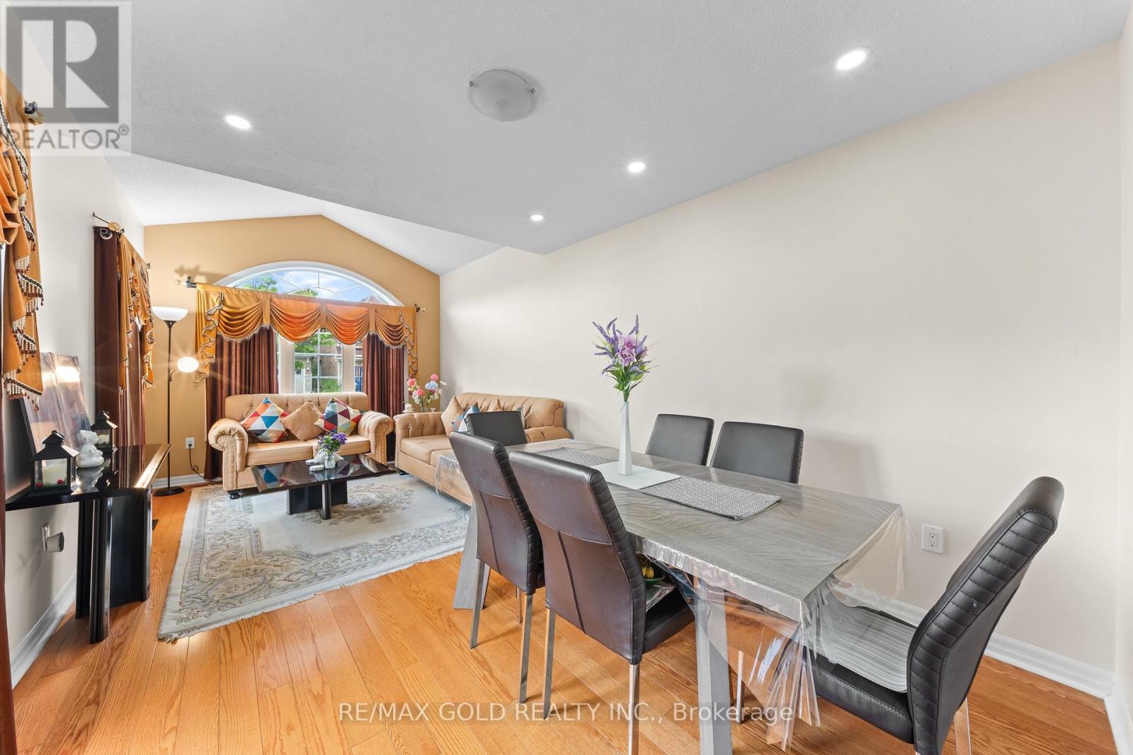 1 Slipneedle Street, Brampton, Ontario  L6S 6L4 - Photo 8 - W13776130