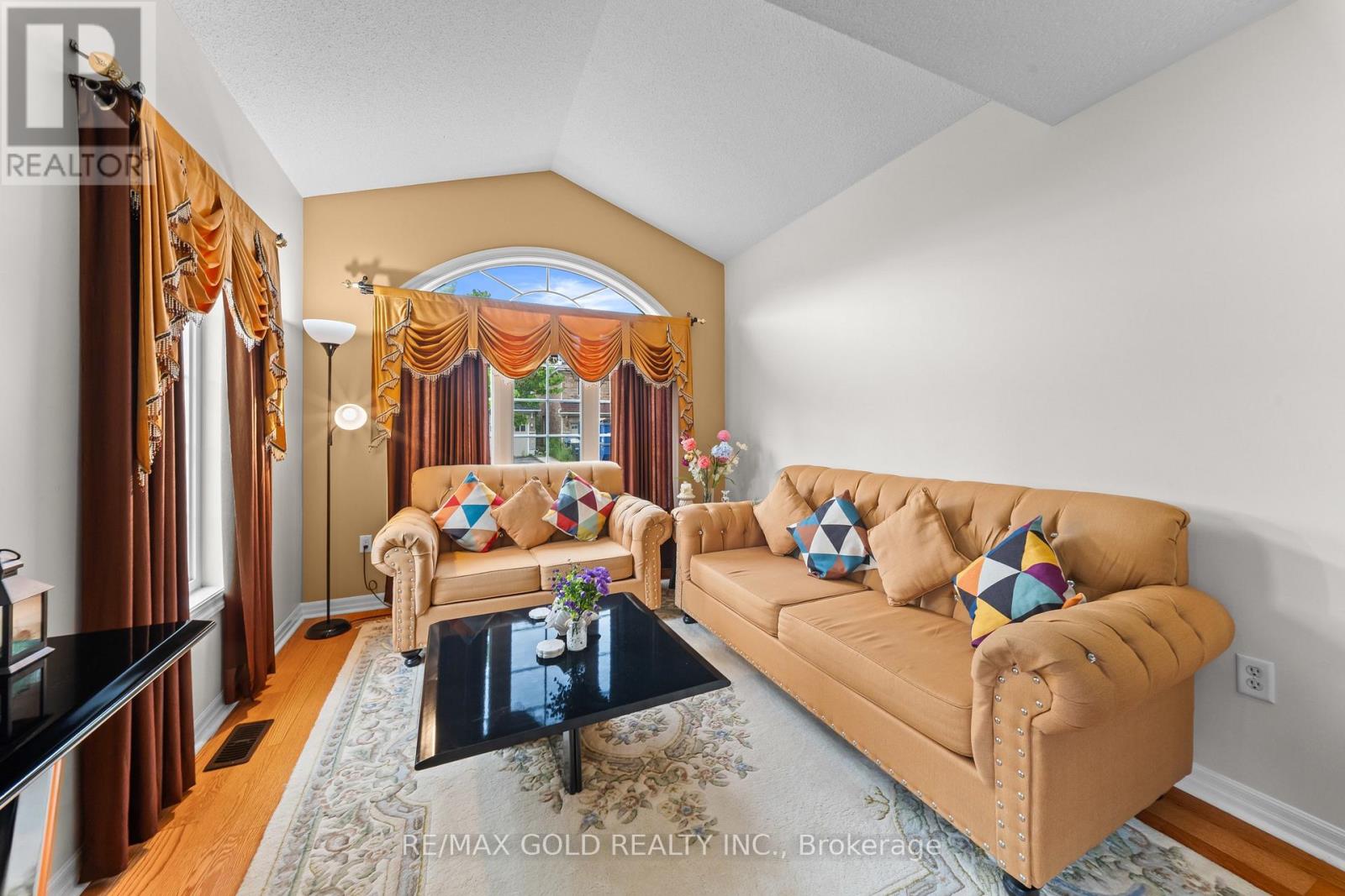 1 Slipneedle Street, Brampton, Ontario  L6S 6L4 - Photo 9 - W13776130
