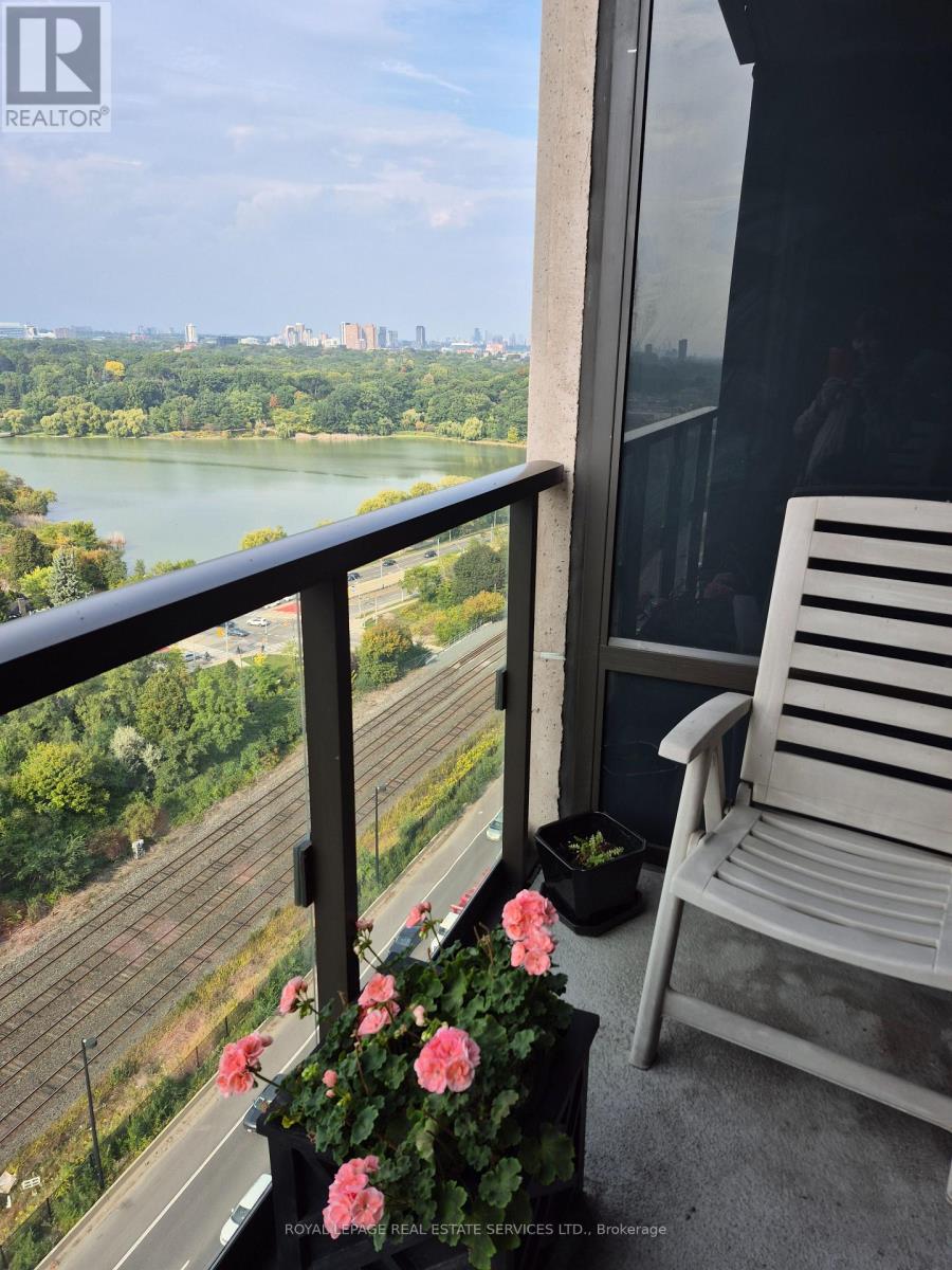 2302 - 1926 Lake Shore Boulevard W, Toronto, Ontario  M6S 1A1 - Photo 22 - W13776152
