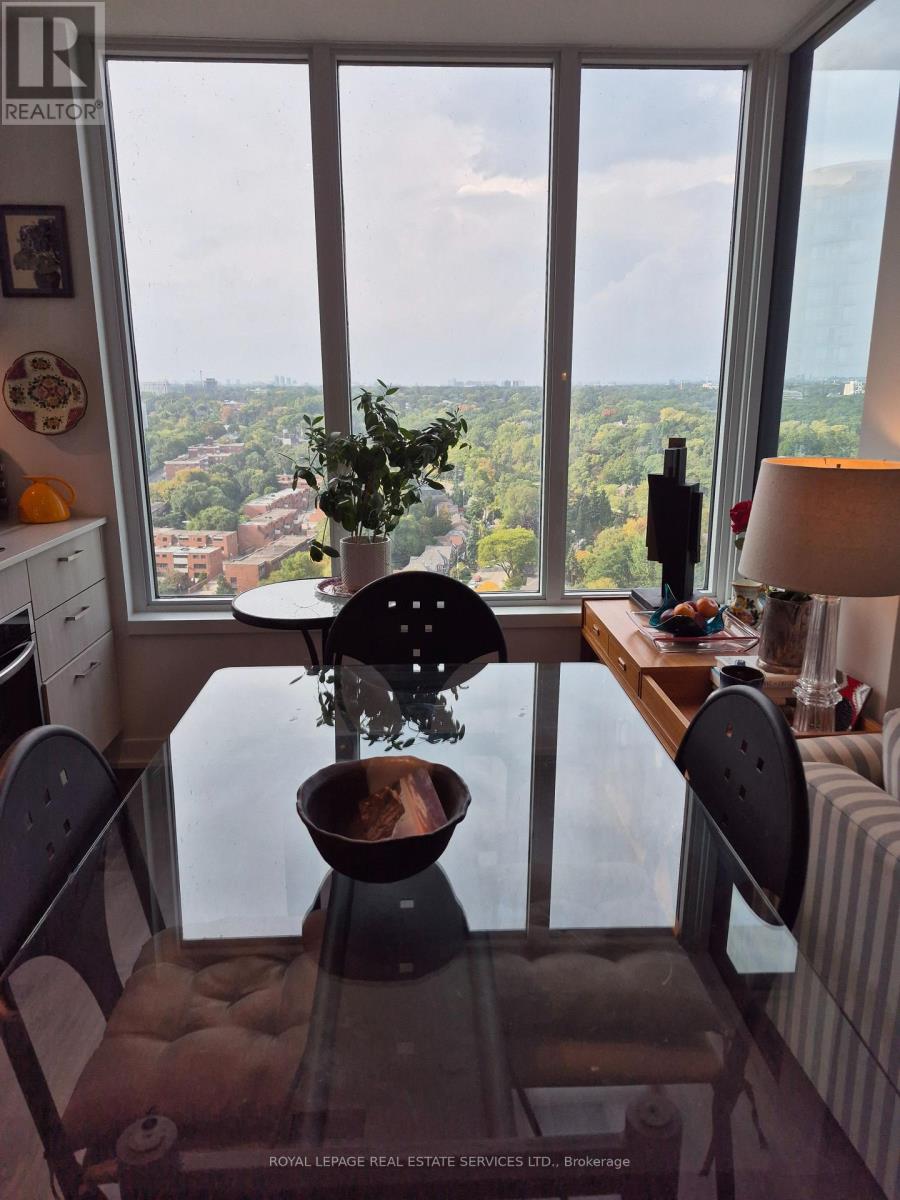2302 - 1926 Lake Shore Boulevard W, Toronto, Ontario  M6S 1A1 - Photo 4 - W13776152