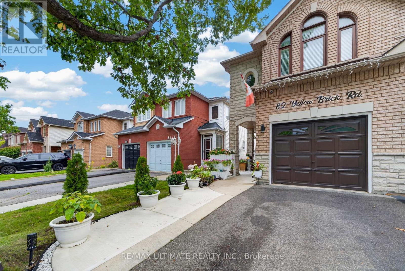 82 Yellow Brick Road, Brampton, Ontario  L6V 4L1 - Photo 2 - W13776174