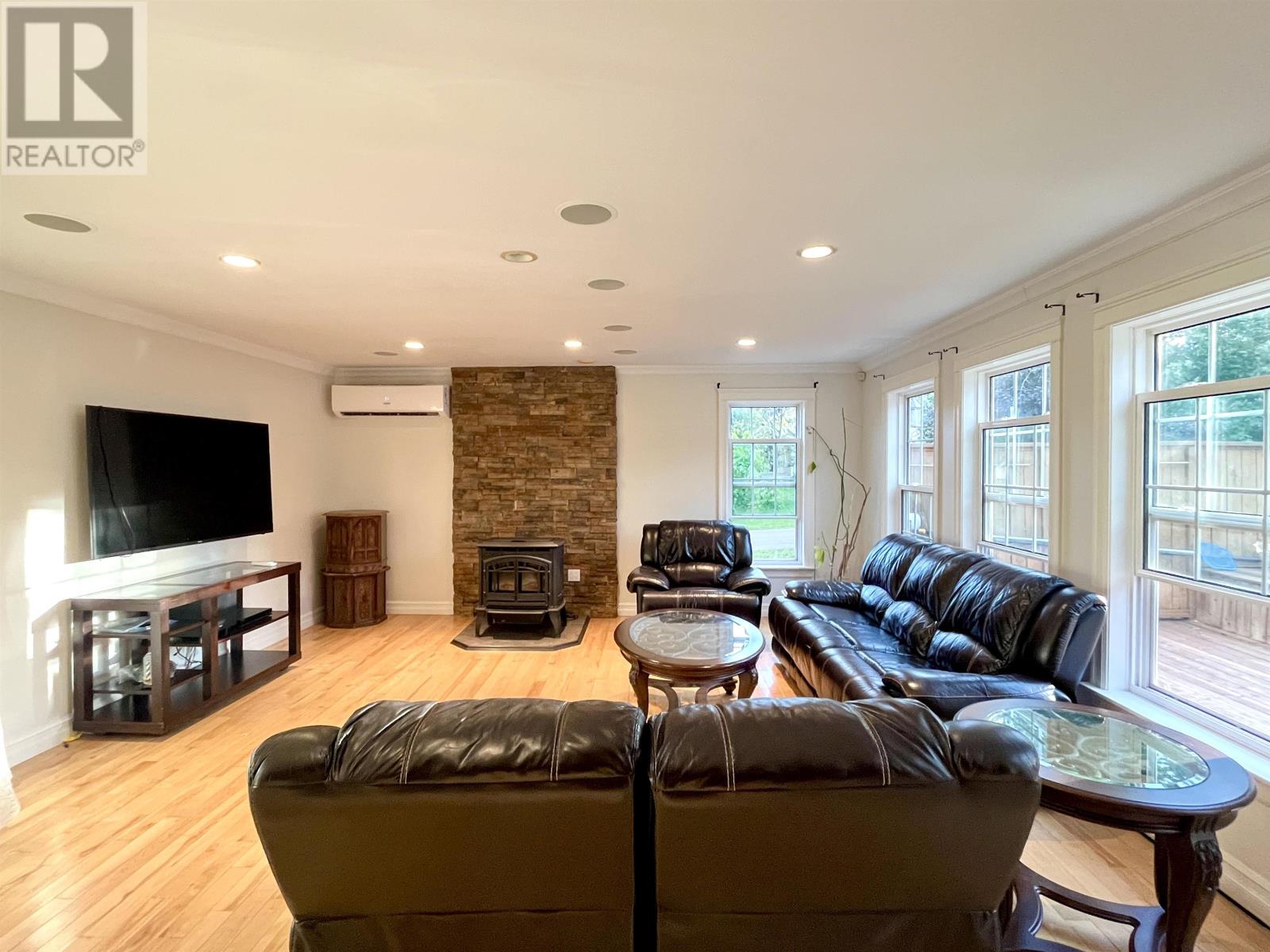 30 Macarthur Drive, Charlottetown, Prince Edward Island  C1A 9G4 - Photo 4 - 202623004