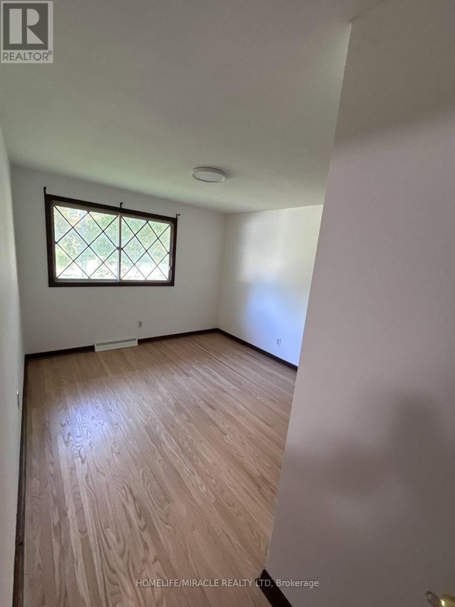 6511 Dorchester Road, Niagara Falls, Ontario  L2G 5T6 - Photo 6 - X13757790